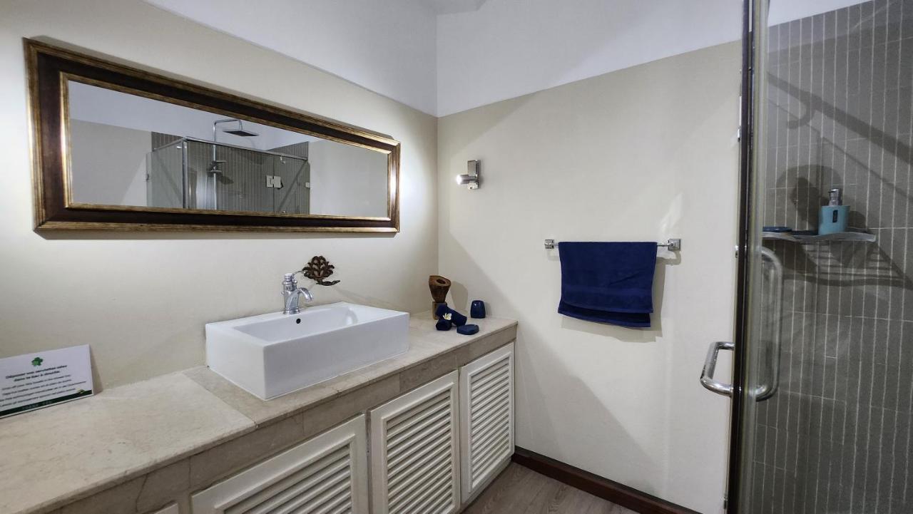La Maison De La Plage - Guest House Albion Bagian luar foto