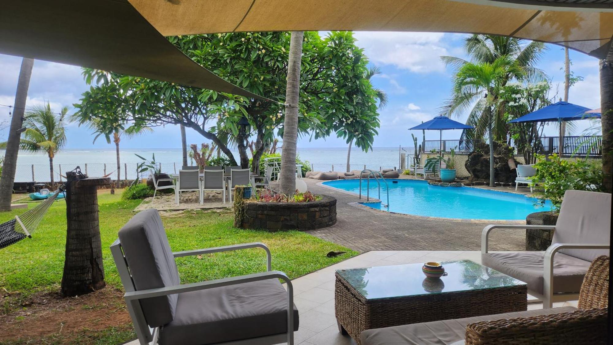 La Maison De La Plage - Guest House Albion Bagian luar foto