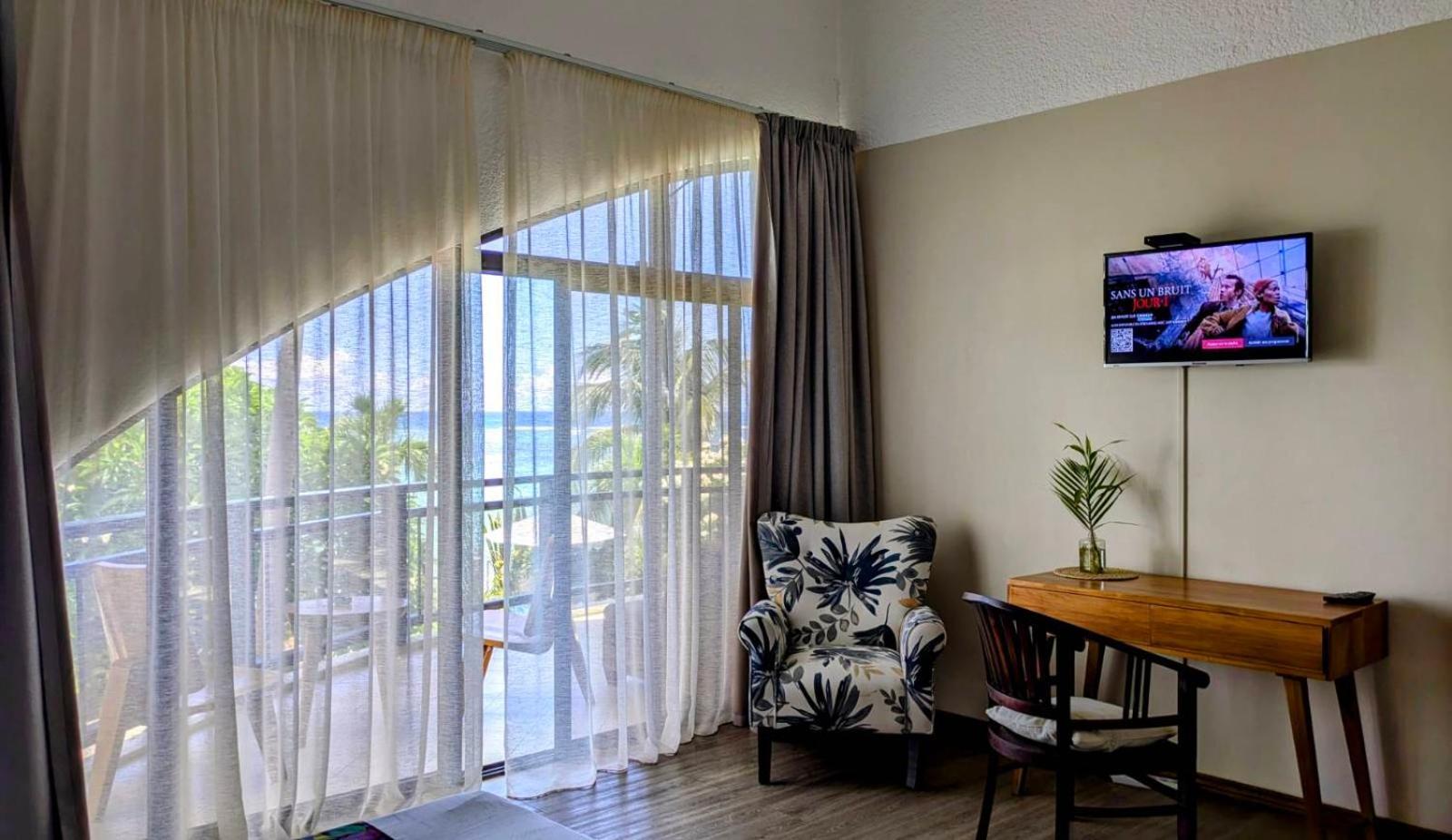 La Maison De La Plage - Guest House Albion Bagian luar foto